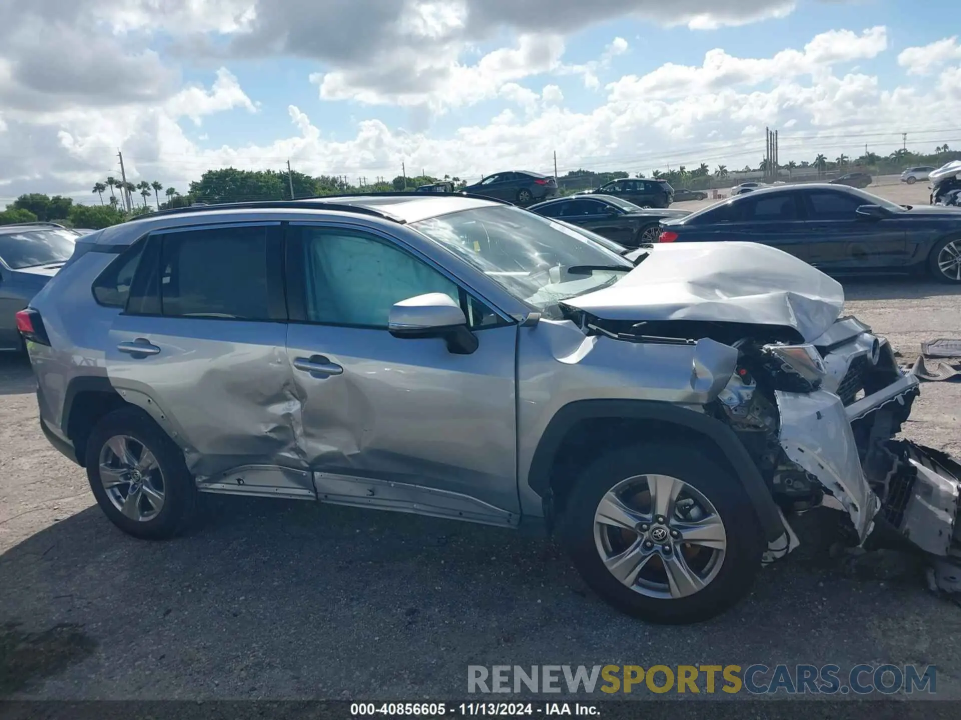 13 Photograph of a damaged car 2T3W1RFV3NW236773 TOYOTA RAV4 2022