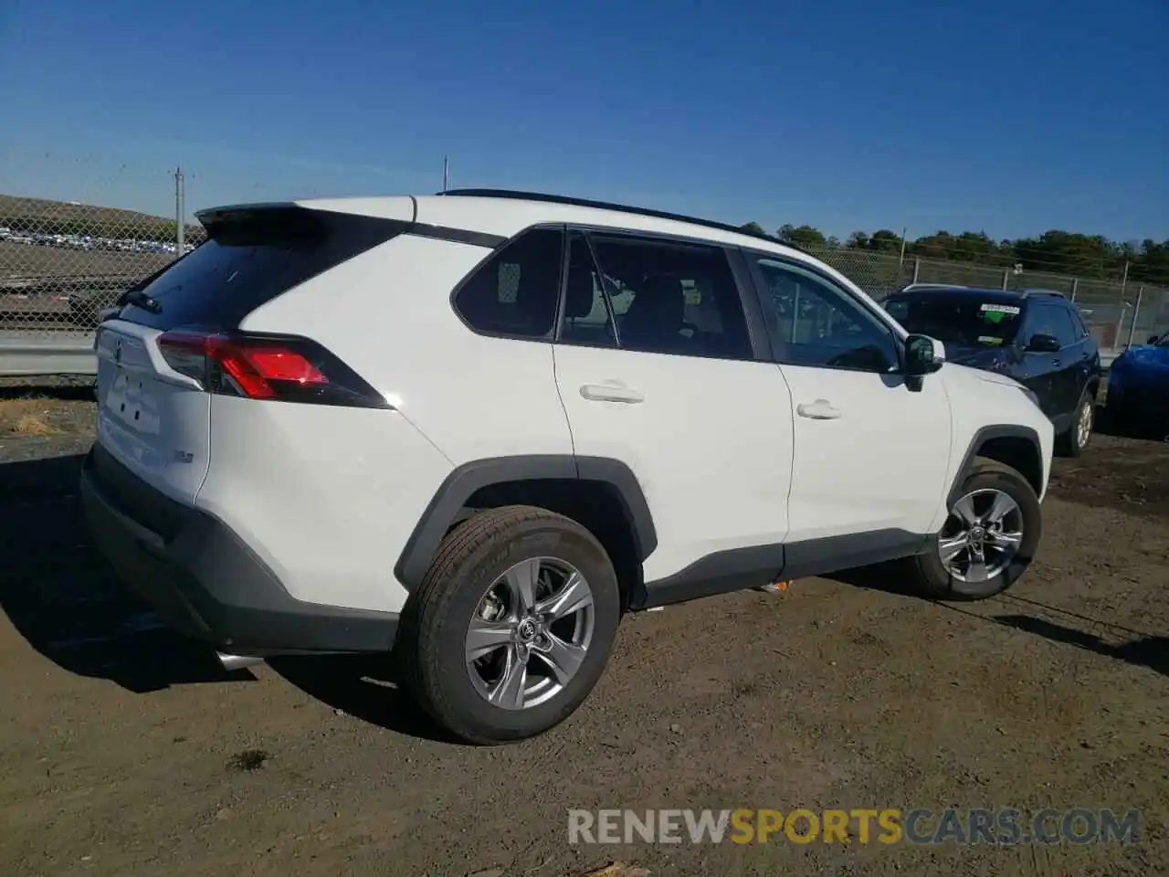 3 Photograph of a damaged car 2T3W1RFV4NC180215 TOYOTA RAV4 2022