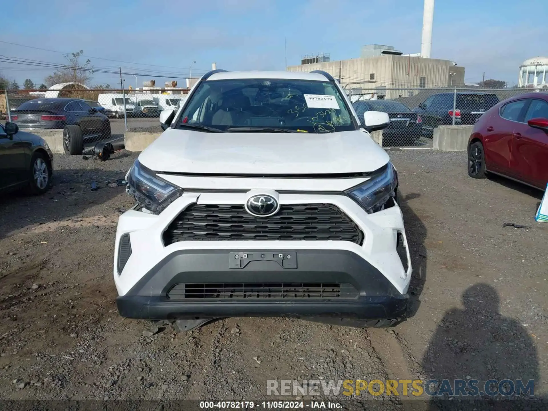 12 Photograph of a damaged car 2T3W1RFV4NC182689 TOYOTA RAV4 2022