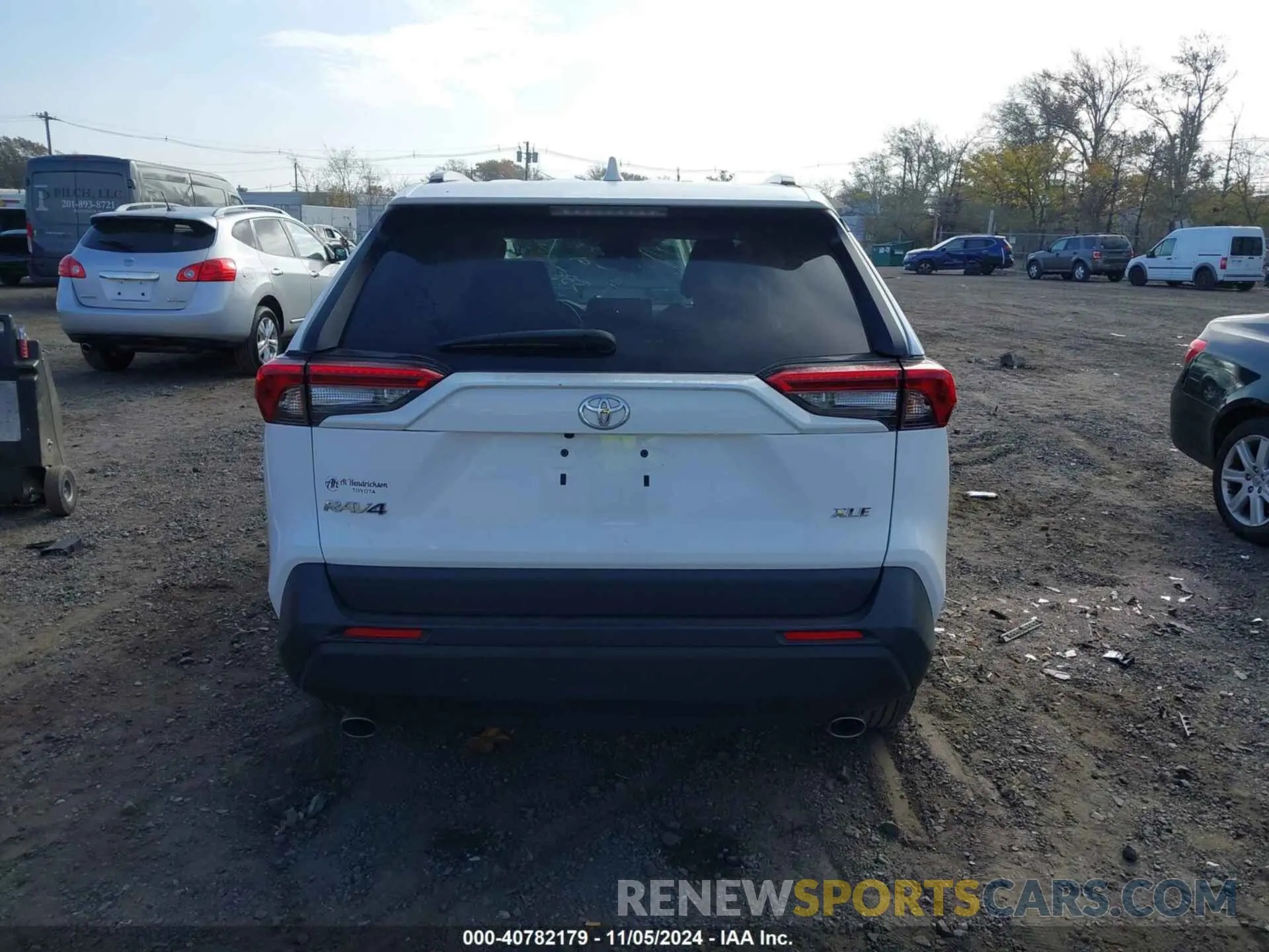 16 Photograph of a damaged car 2T3W1RFV4NC182689 TOYOTA RAV4 2022
