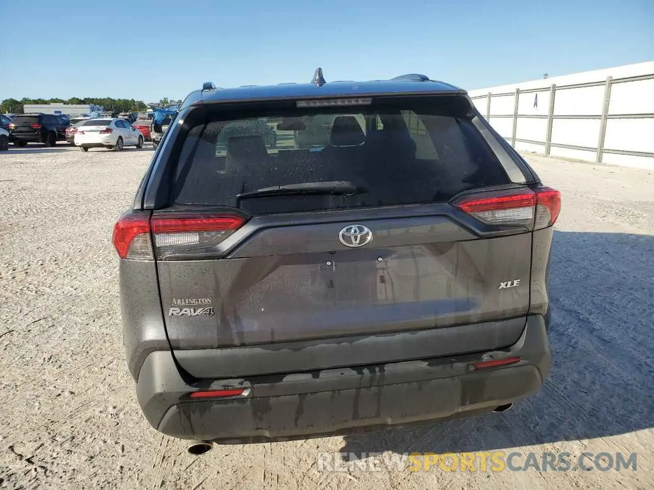 6 Photograph of a damaged car 2T3W1RFV4NC205386 TOYOTA RAV4 2022