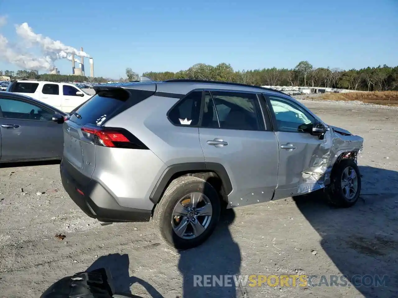 3 Photograph of a damaged car 2T3W1RFV4NC206232 TOYOTA RAV4 2022