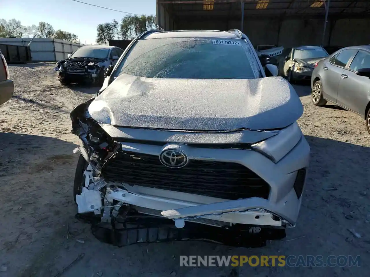 5 Photograph of a damaged car 2T3W1RFV4NC206232 TOYOTA RAV4 2022