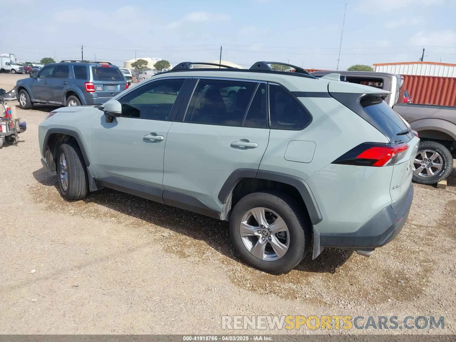 3 Photograph of a damaged car 2T3W1RFV4NW185624 TOYOTA RAV4 2022