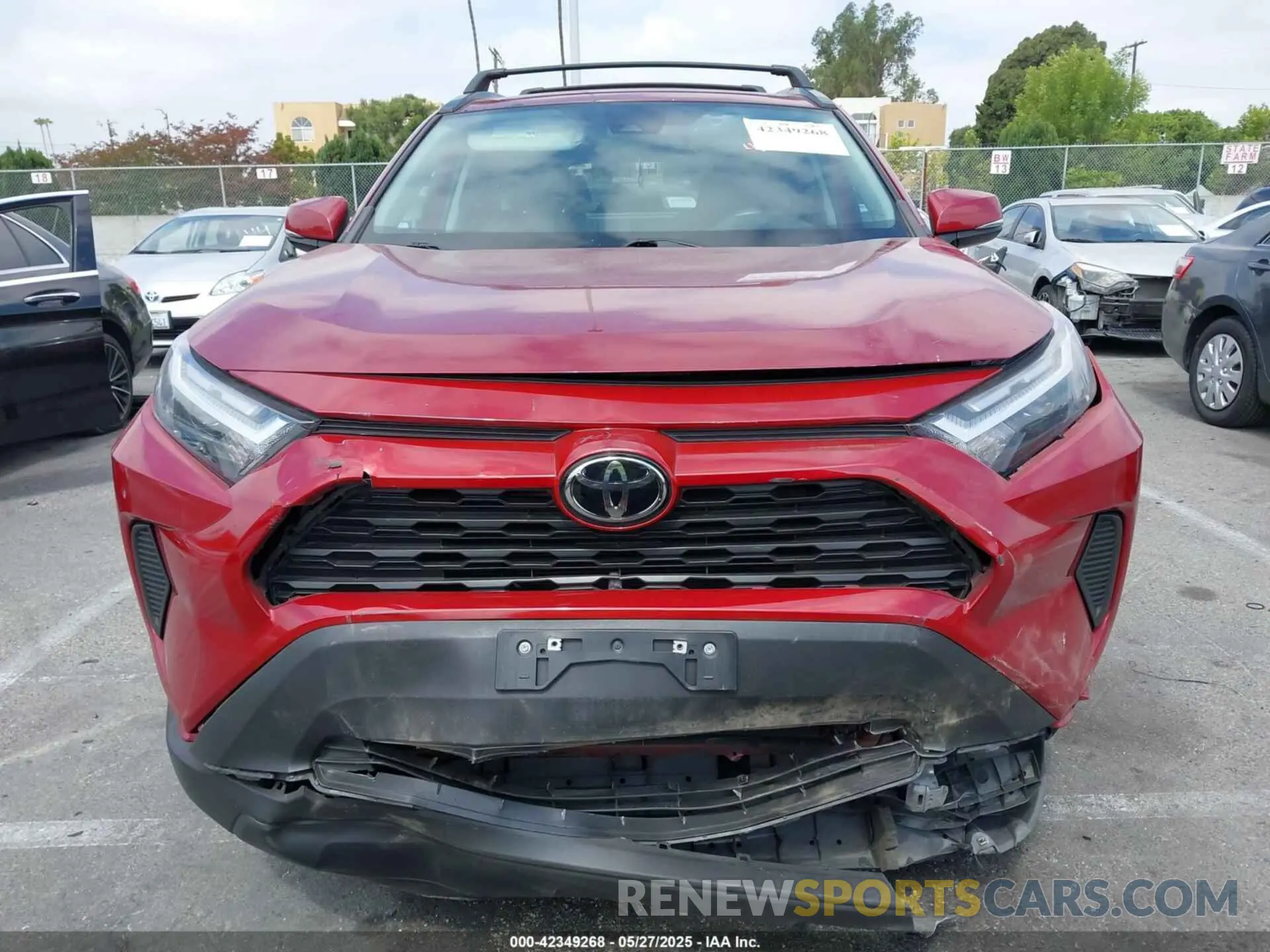 12 Photograph of a damaged car 2T3W1RFV4NW192685 TOYOTA RAV4 2022