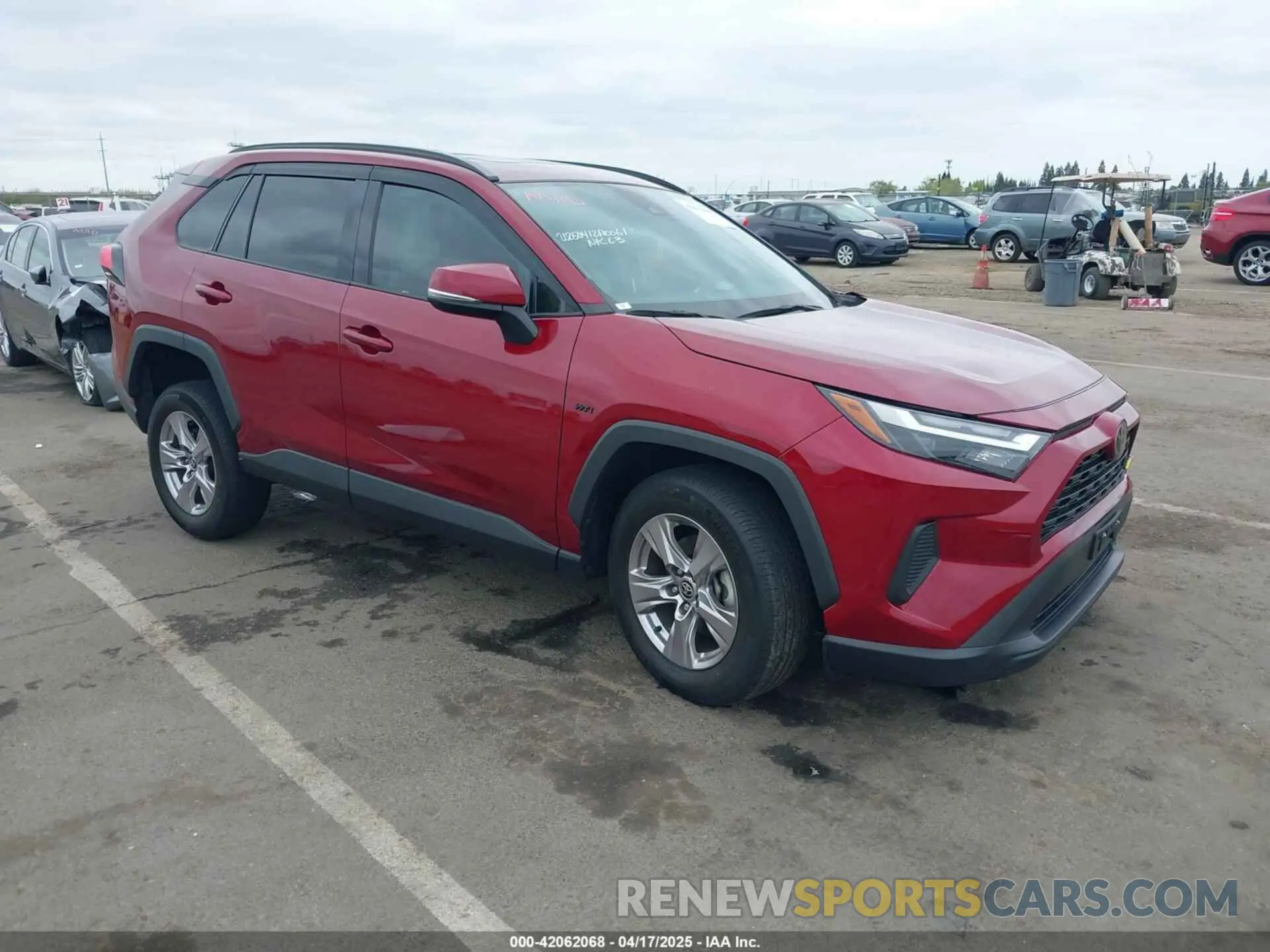 1 Photograph of a damaged car 2T3W1RFV4NW213129 TOYOTA RAV4 2022