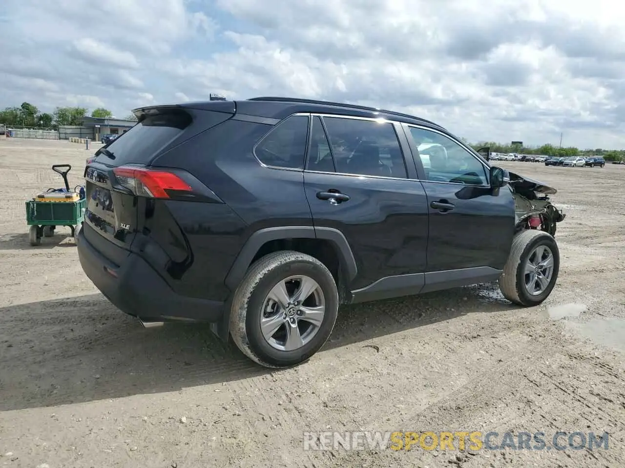 3 Photograph of a damaged car 2T3W1RFV4NW215625 TOYOTA RAV4 2022