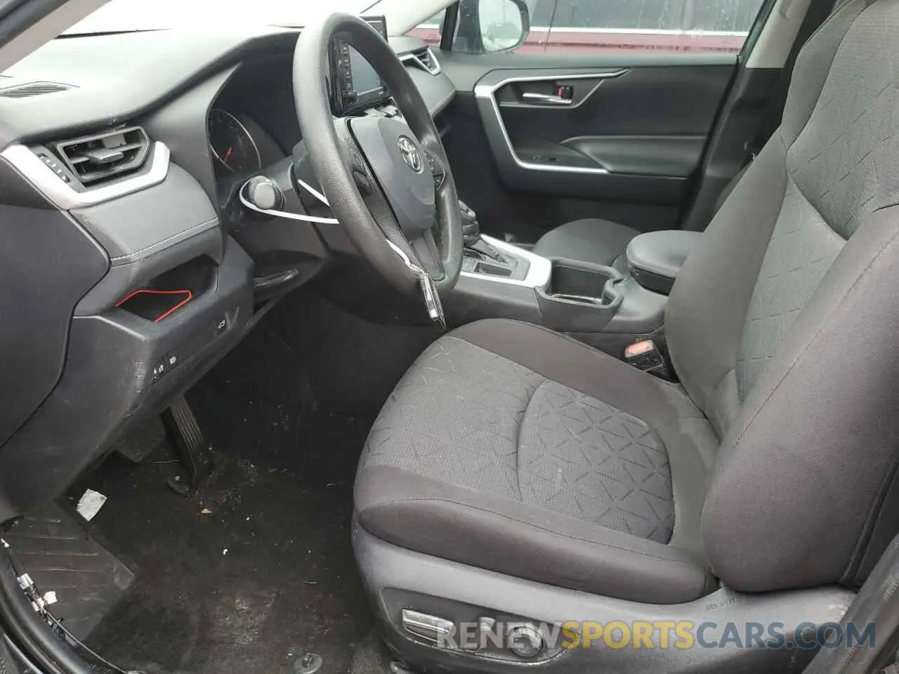 7 Photograph of a damaged car 2T3W1RFV5NC174245 TOYOTA RAV4 2022