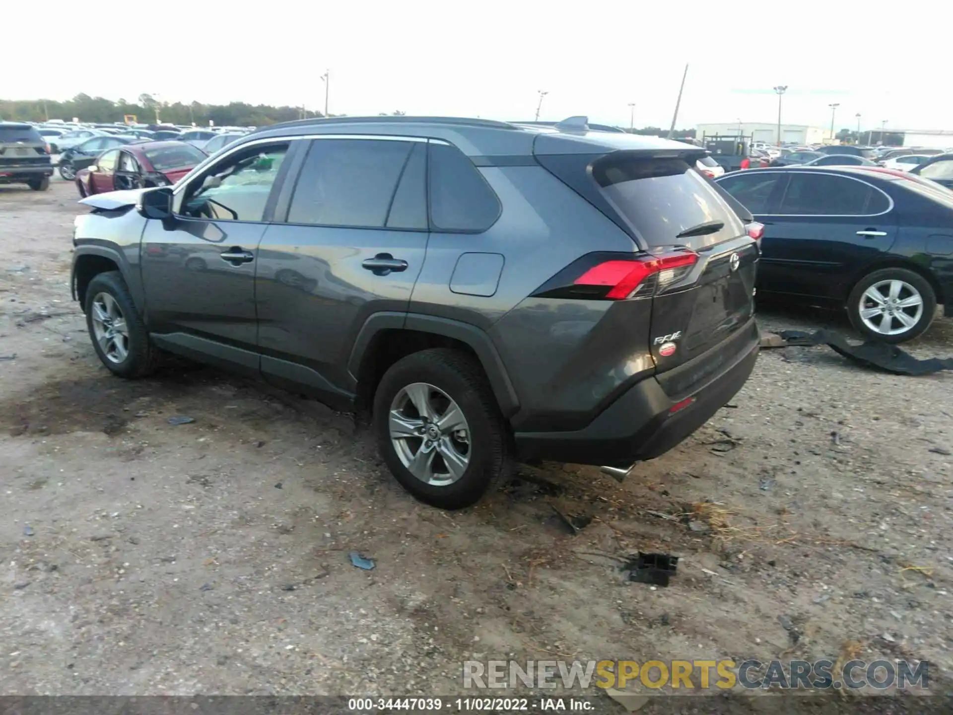 3 Photograph of a damaged car 2T3W1RFV5NC177131 TOYOTA RAV4 2022