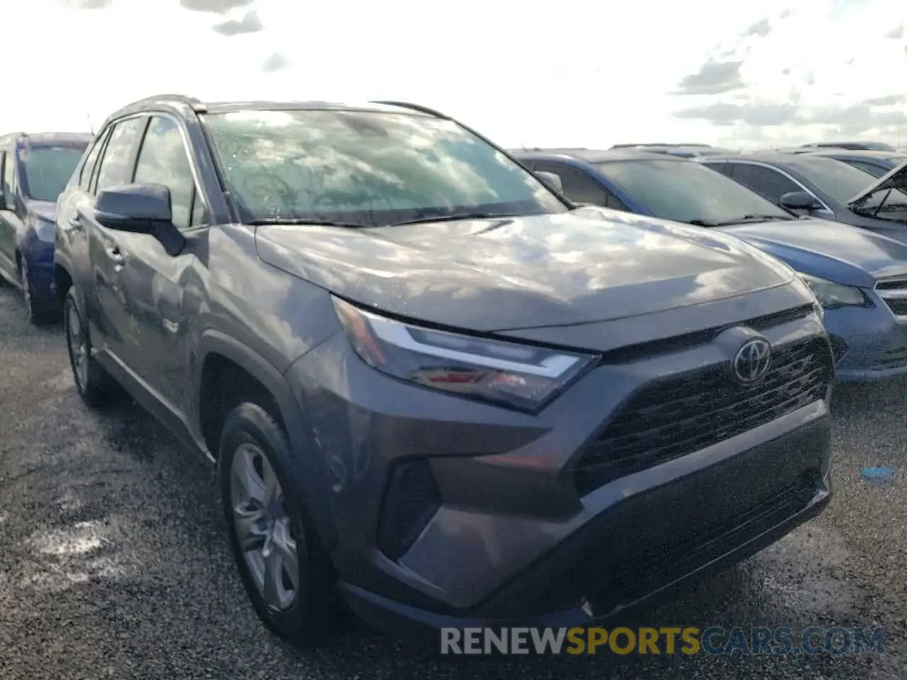 1 Photograph of a damaged car 2T3W1RFV5NC179526 TOYOTA RAV4 2022