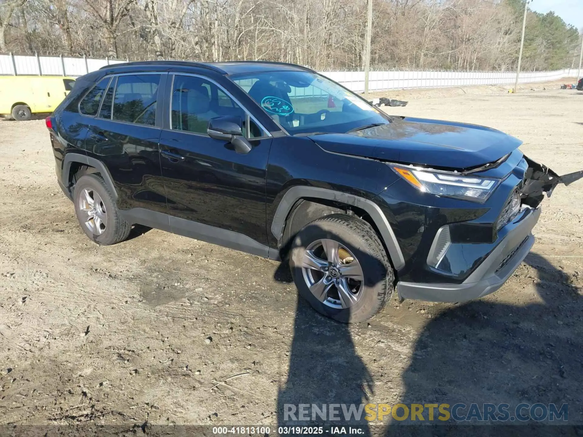 1 Photograph of a damaged car 2T3W1RFV5NC187299 TOYOTA RAV4 2022