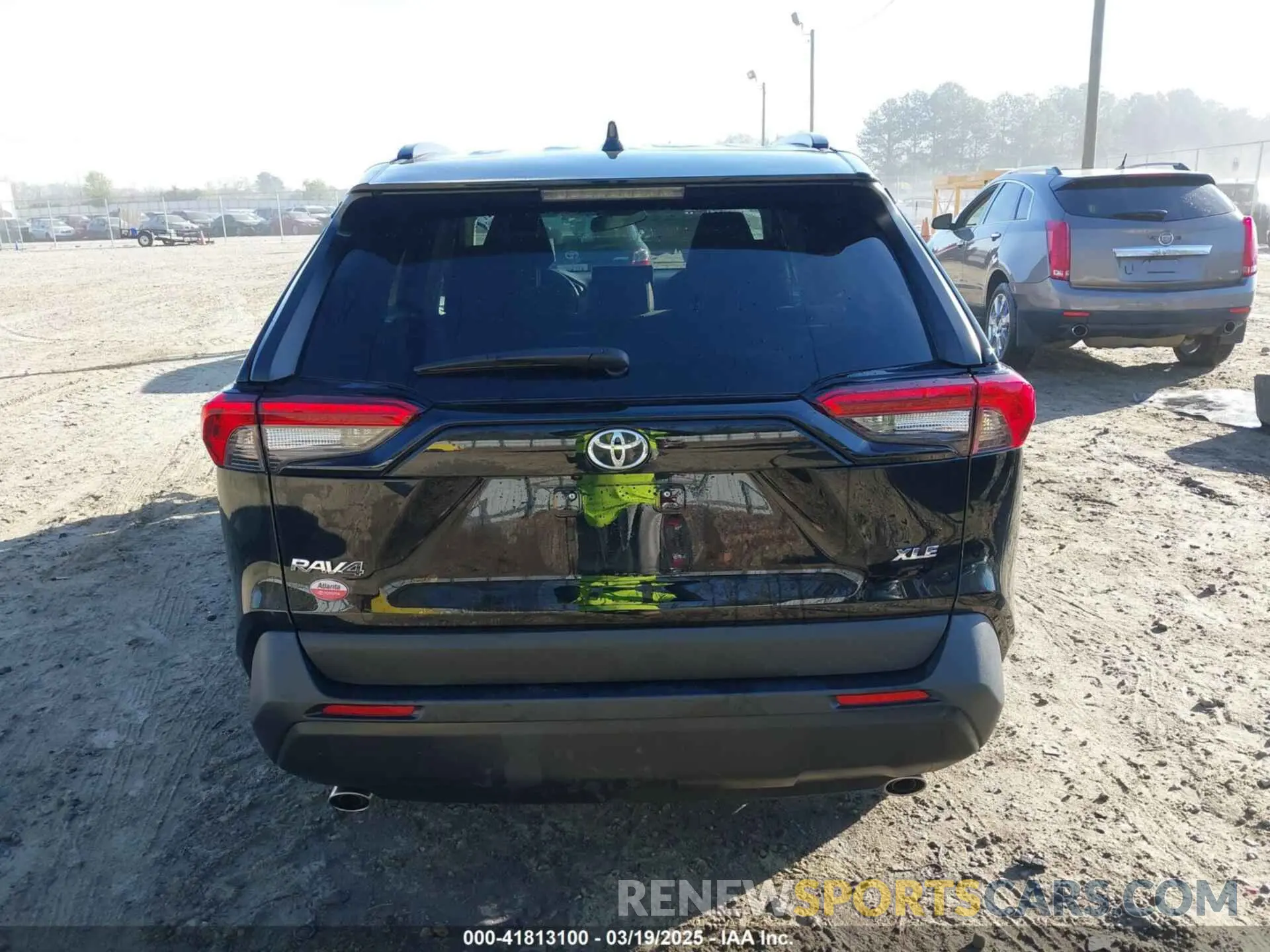 17 Photograph of a damaged car 2T3W1RFV5NC187299 TOYOTA RAV4 2022