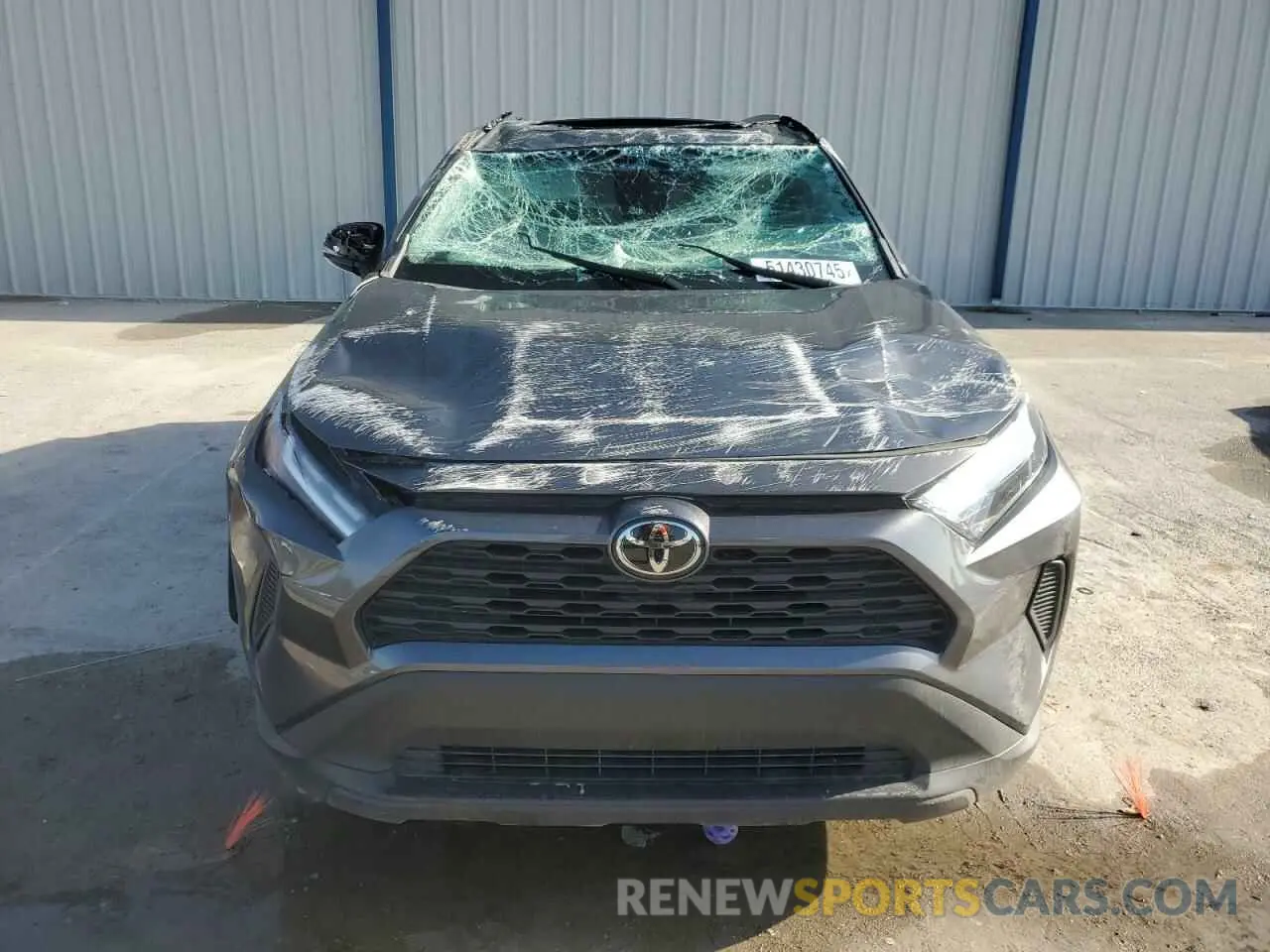 5 Photograph of a damaged car 2T3W1RFV5NC206806 TOYOTA RAV4 2022