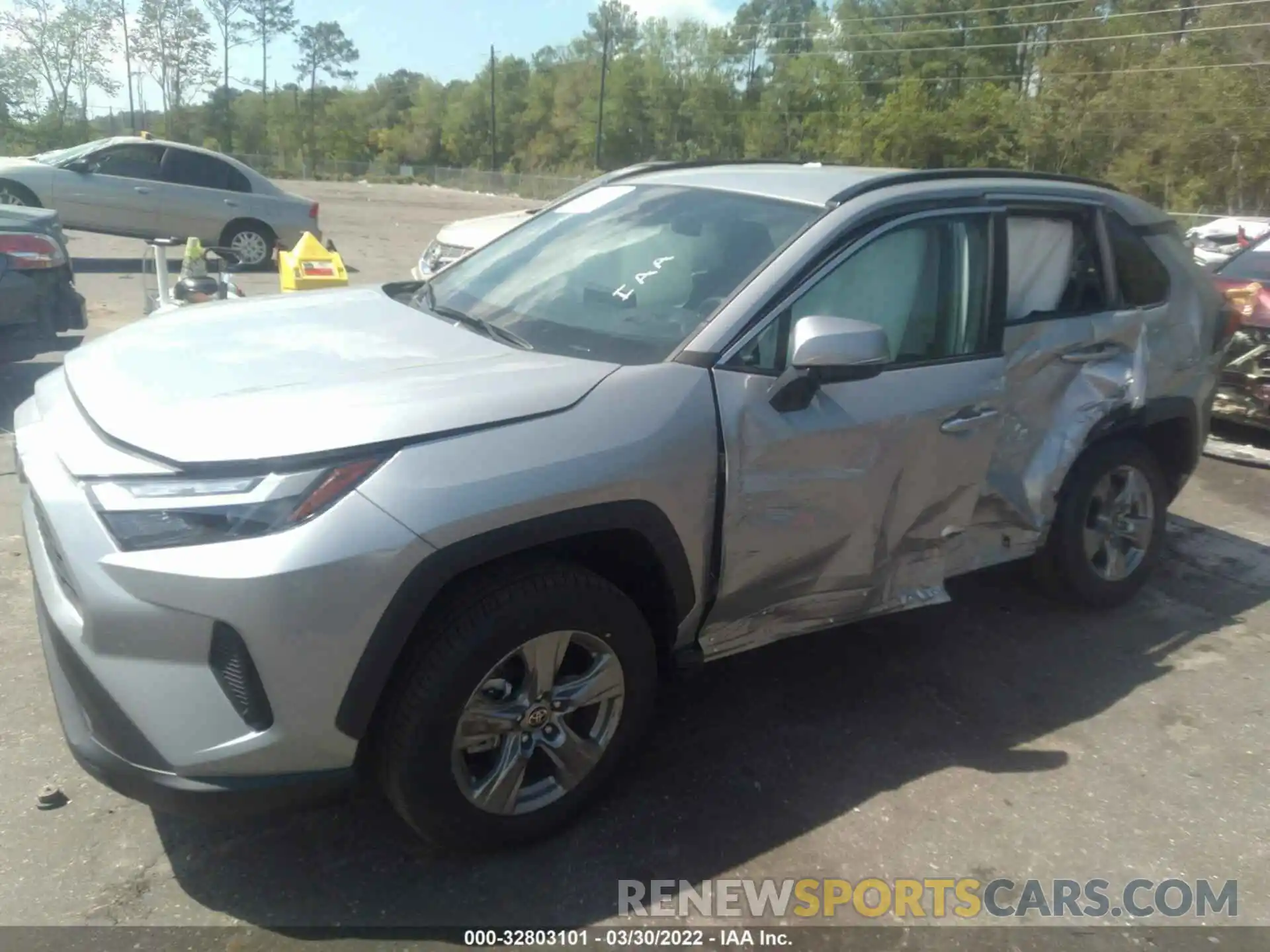 2 Photograph of a damaged car 2T3W1RFV5NW192212 TOYOTA RAV4 2022