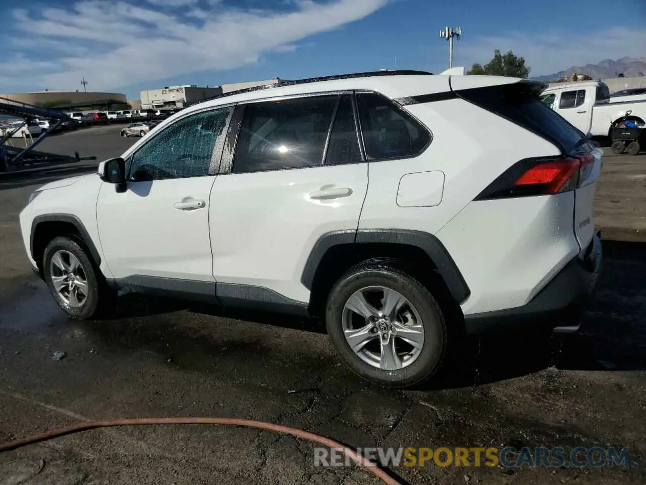 2 Photograph of a damaged car 2T3W1RFV5NW199029 TOYOTA RAV4 2022