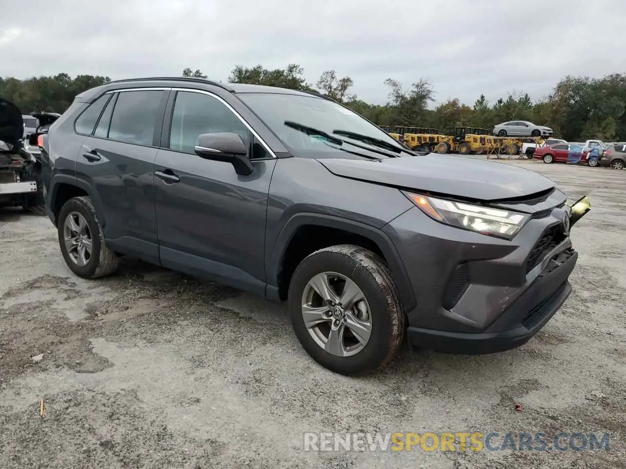 4 Photograph of a damaged car 2T3W1RFV6NC175050 TOYOTA RAV4 2022
