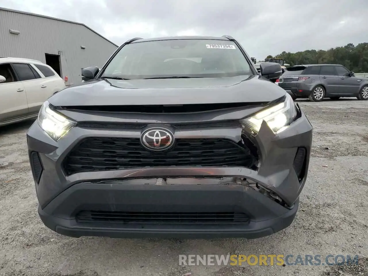 5 Photograph of a damaged car 2T3W1RFV6NC175050 TOYOTA RAV4 2022