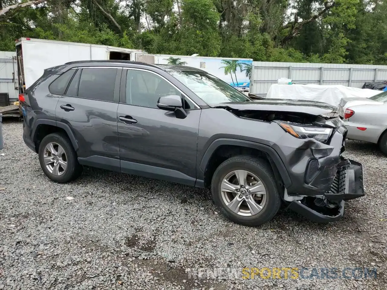 4 Photograph of a damaged car 2T3W1RFV6NC185769 TOYOTA RAV4 2022
