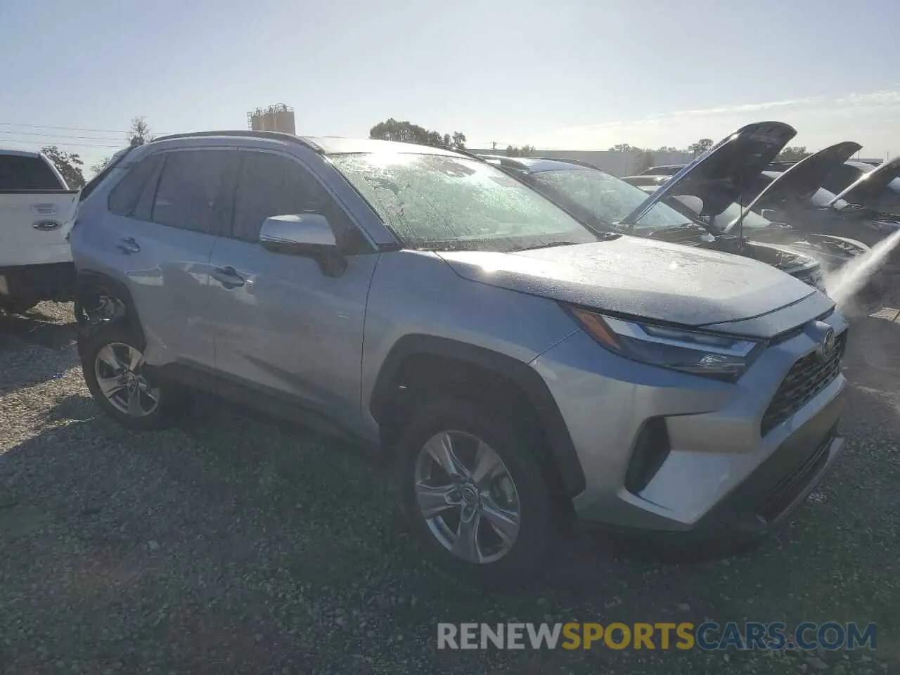 4 Photograph of a damaged car 2T3W1RFV6NC188512 TOYOTA RAV4 2022