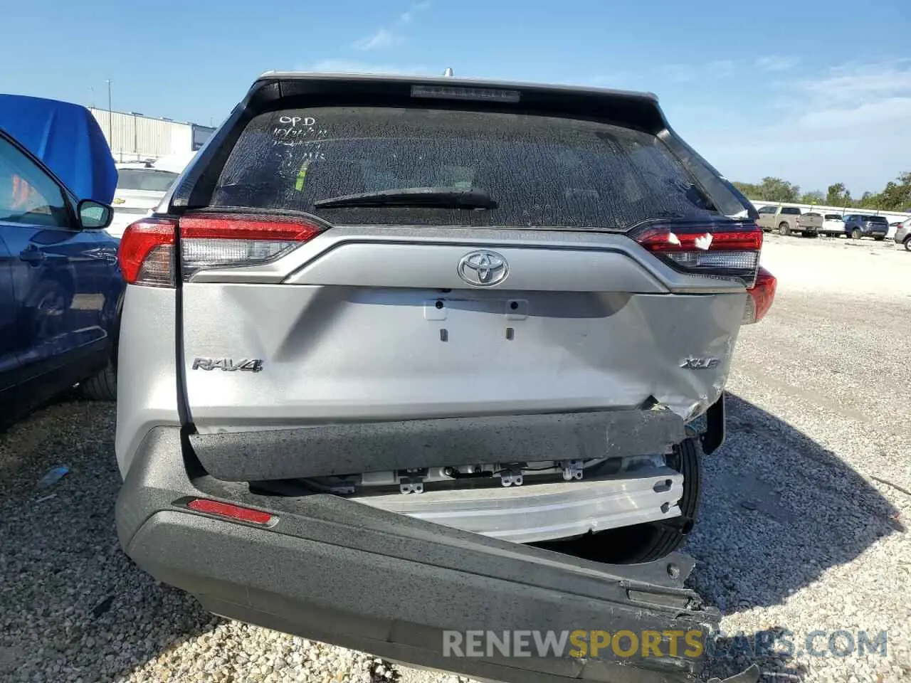6 Photograph of a damaged car 2T3W1RFV6NC188512 TOYOTA RAV4 2022