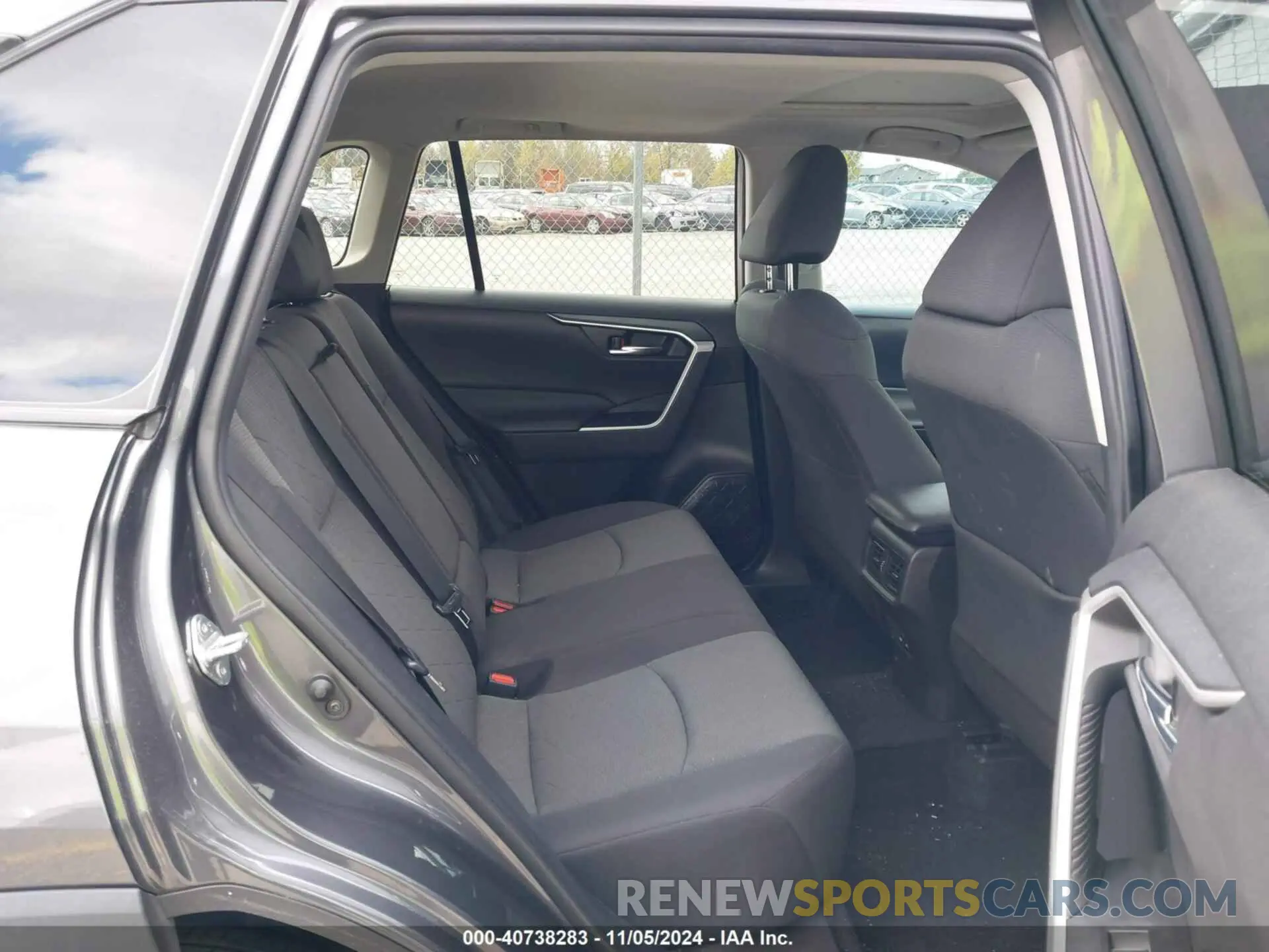 8 Photograph of a damaged car 2T3W1RFV6NC205714 TOYOTA RAV4 2022