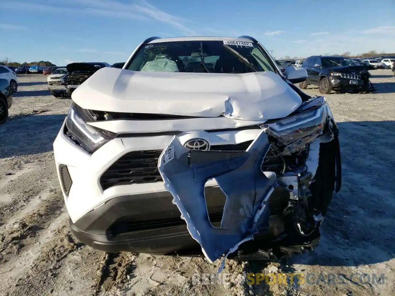 5 Photograph of a damaged car 2T3W1RFV6NC207124 TOYOTA RAV4 2022