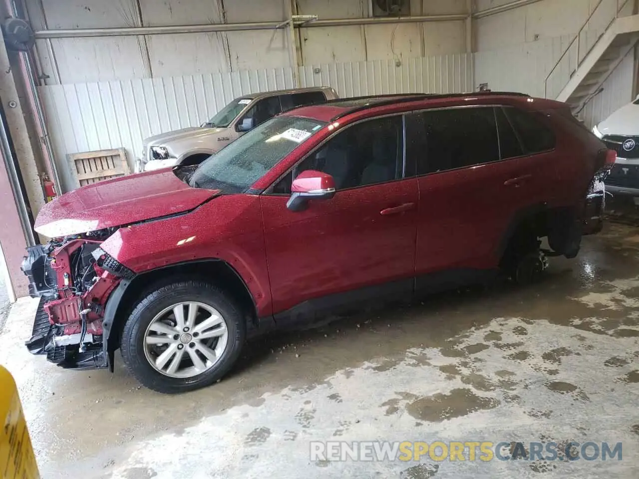 1 Photograph of a damaged car 2T3W1RFV6NW186449 TOYOTA RAV4 2022