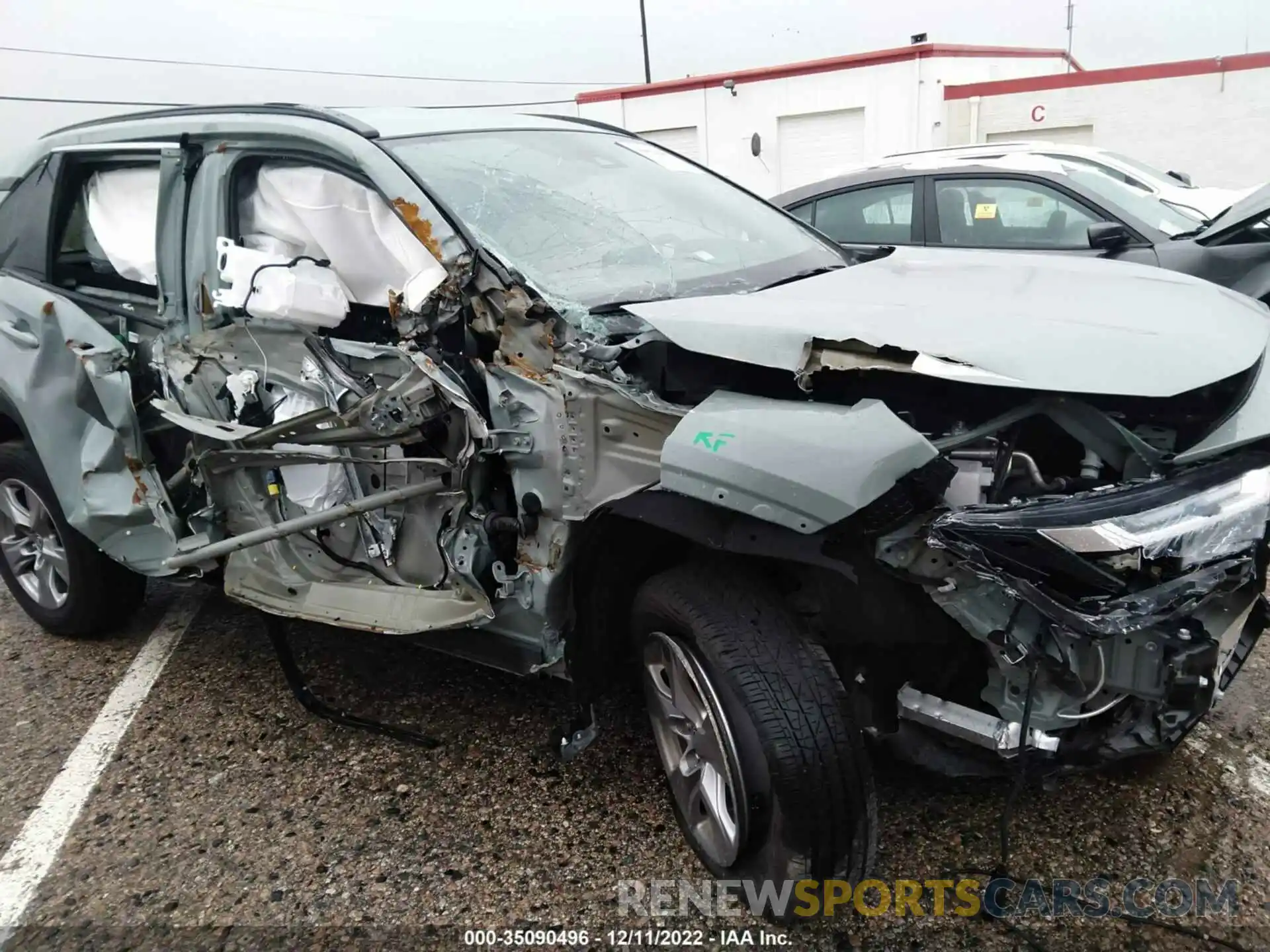 6 Photograph of a damaged car 2T3W1RFV6NW202827 TOYOTA RAV4 2022