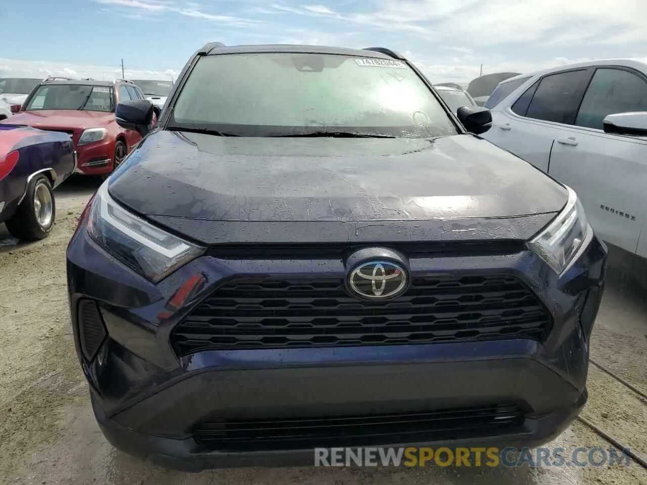 5 Photograph of a damaged car 2T3W1RFV6NW228635 TOYOTA RAV4 2022