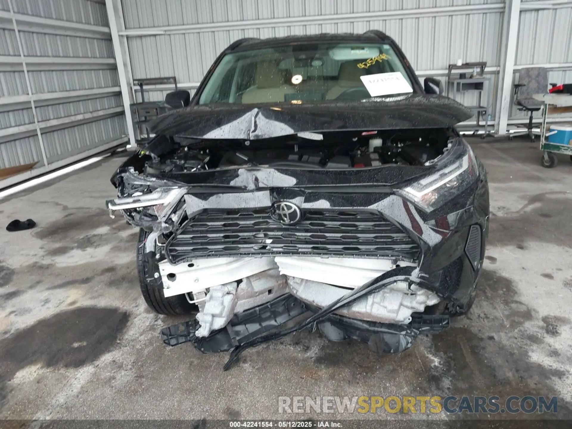 6 Photograph of a damaged car 2T3W1RFV7NC183125 TOYOTA RAV4 2022