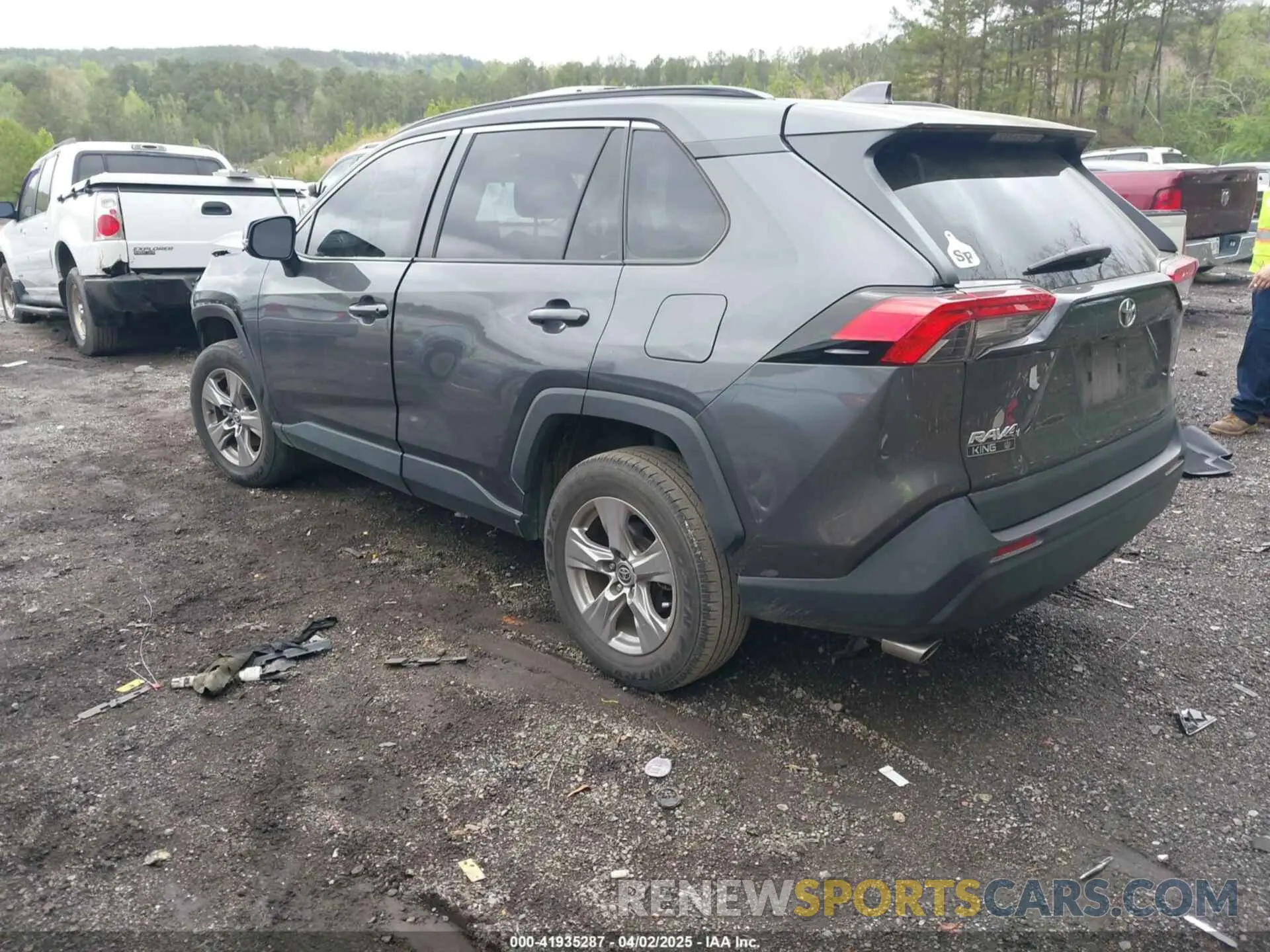 3 Photograph of a damaged car 2T3W1RFV7NC187935 TOYOTA RAV4 2022