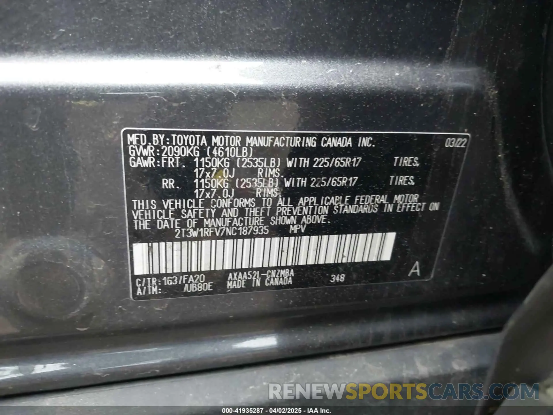 9 Photograph of a damaged car 2T3W1RFV7NC187935 TOYOTA RAV4 2022