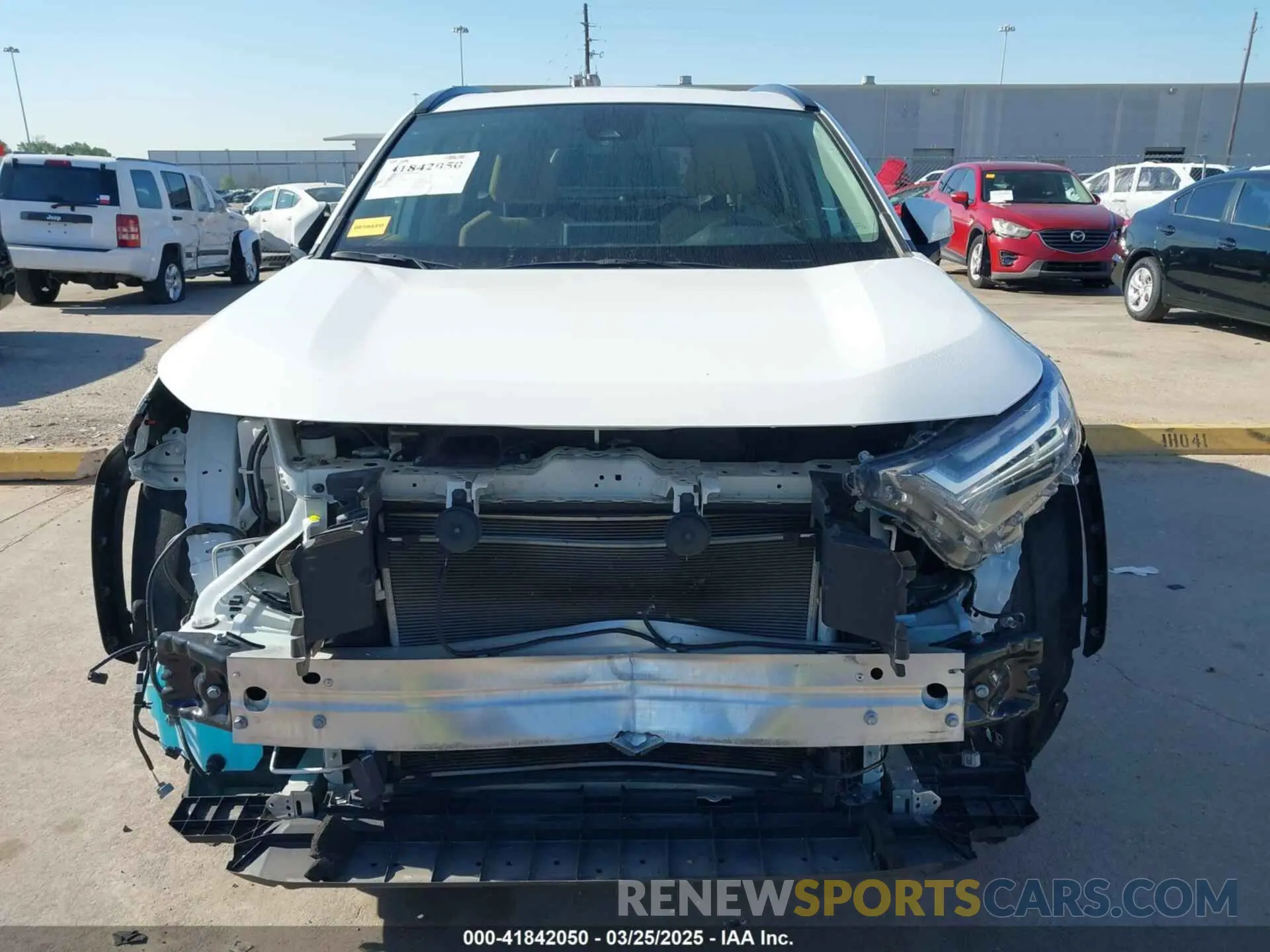 6 Photograph of a damaged car 2T3W1RFV7NC195971 TOYOTA RAV4 2022