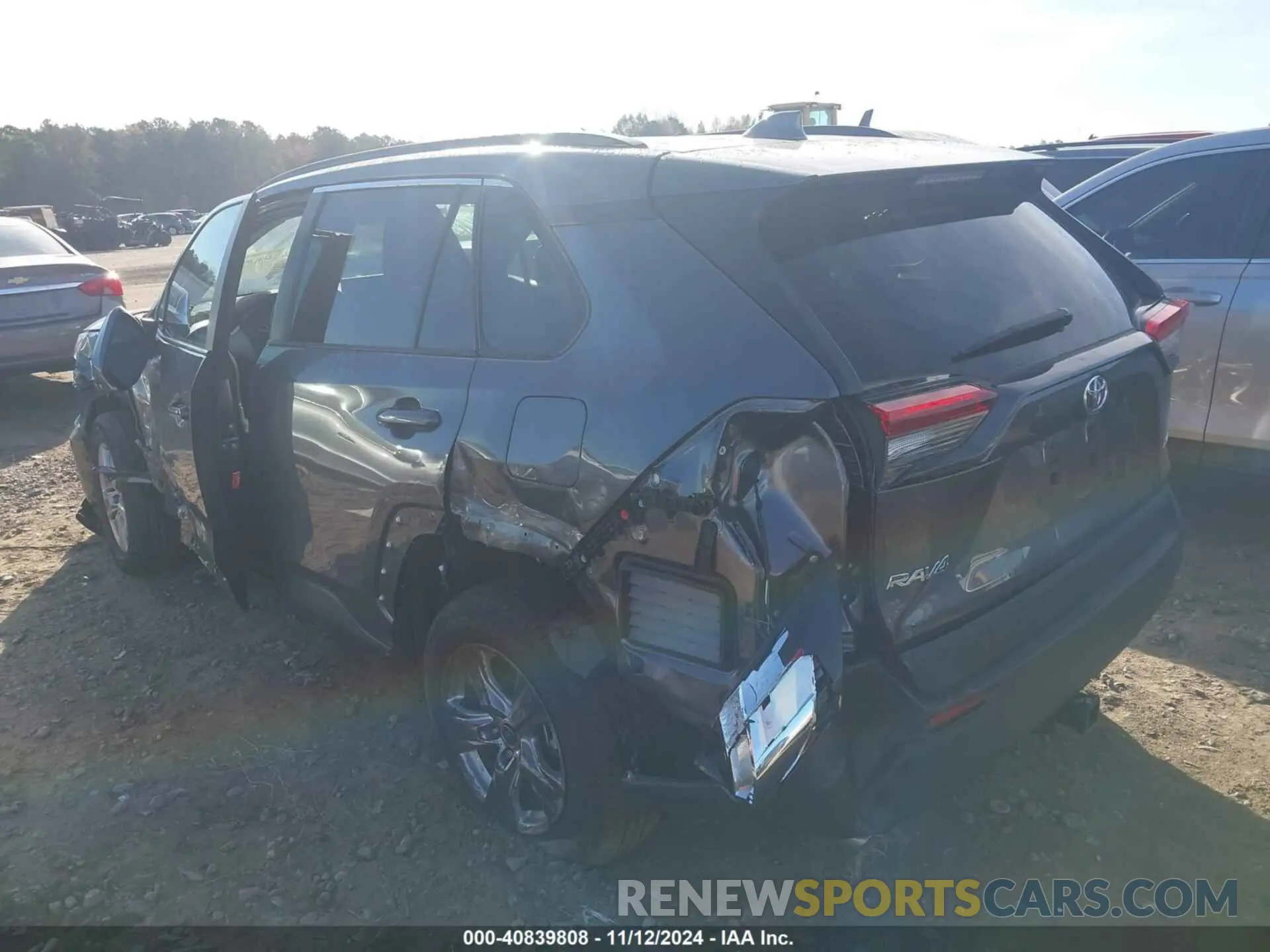 3 Photograph of a damaged car 2T3W1RFV7NC200733 TOYOTA RAV4 2022