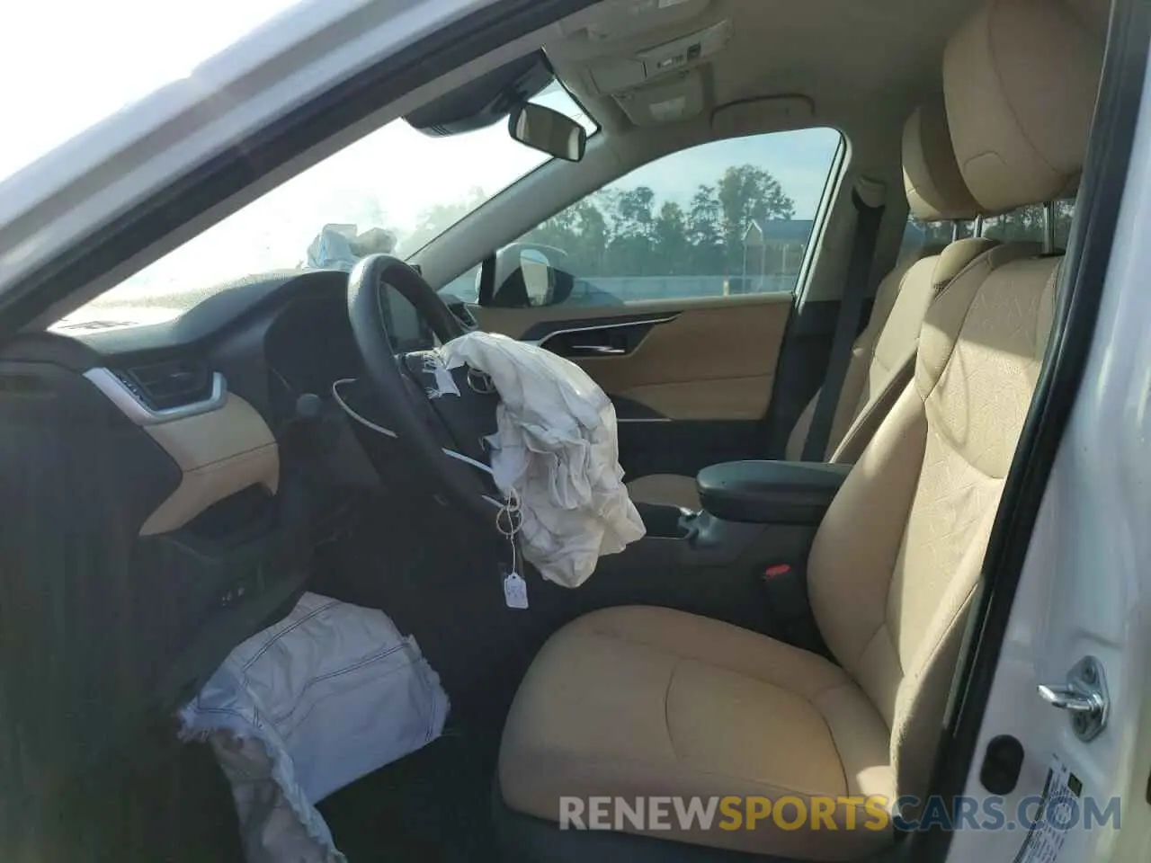 7 Photograph of a damaged car 2T3W1RFV7NC208380 TOYOTA RAV4 2022