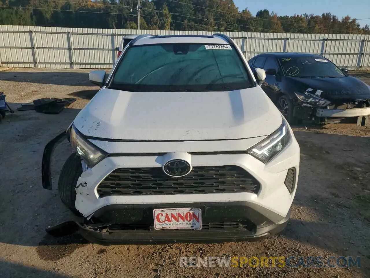 5 Photograph of a damaged car 2T3W1RFV7NW204960 TOYOTA RAV4 2022