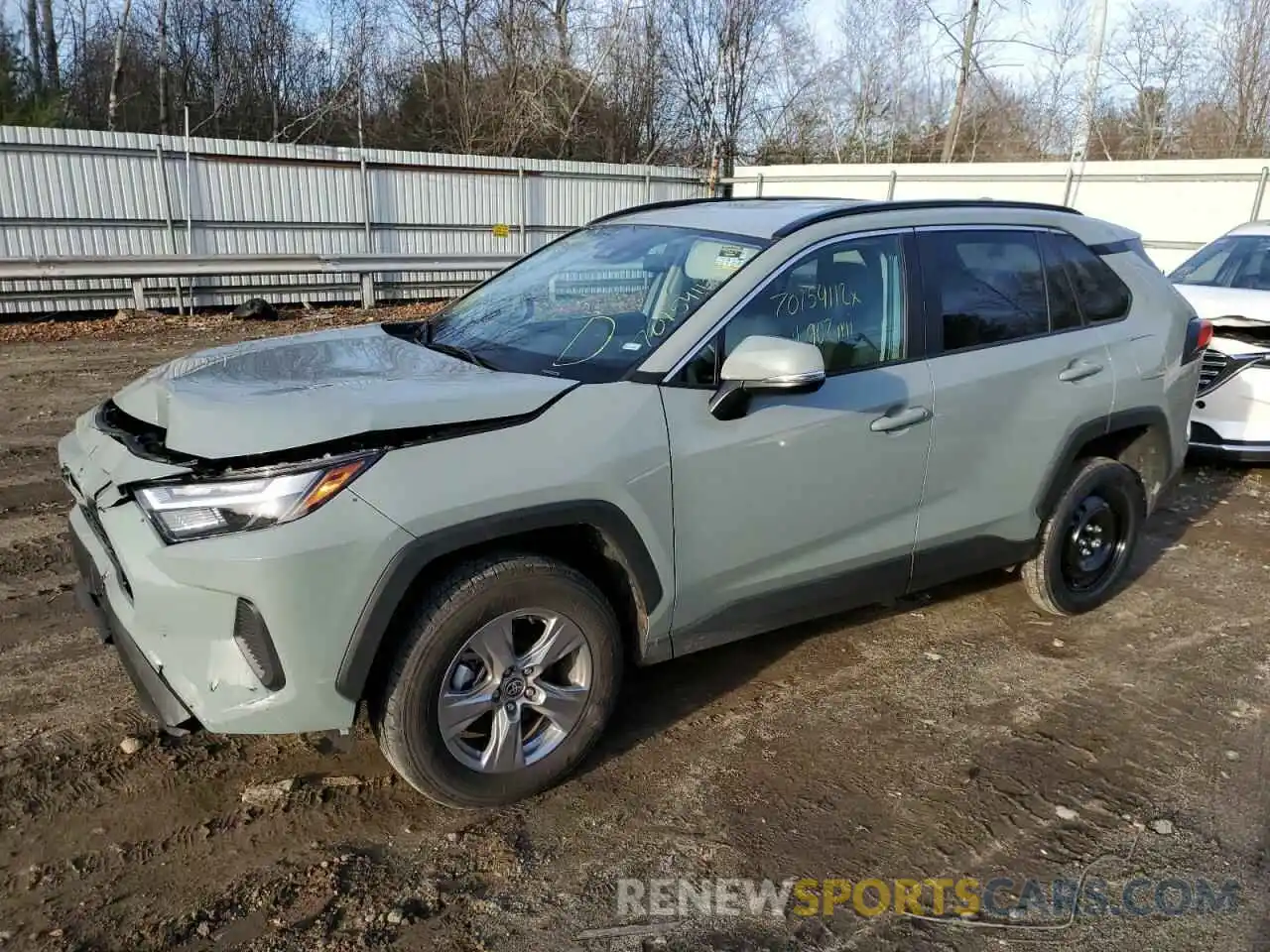 1 Photograph of a damaged car 2T3W1RFV7NW206661 TOYOTA RAV4 2022