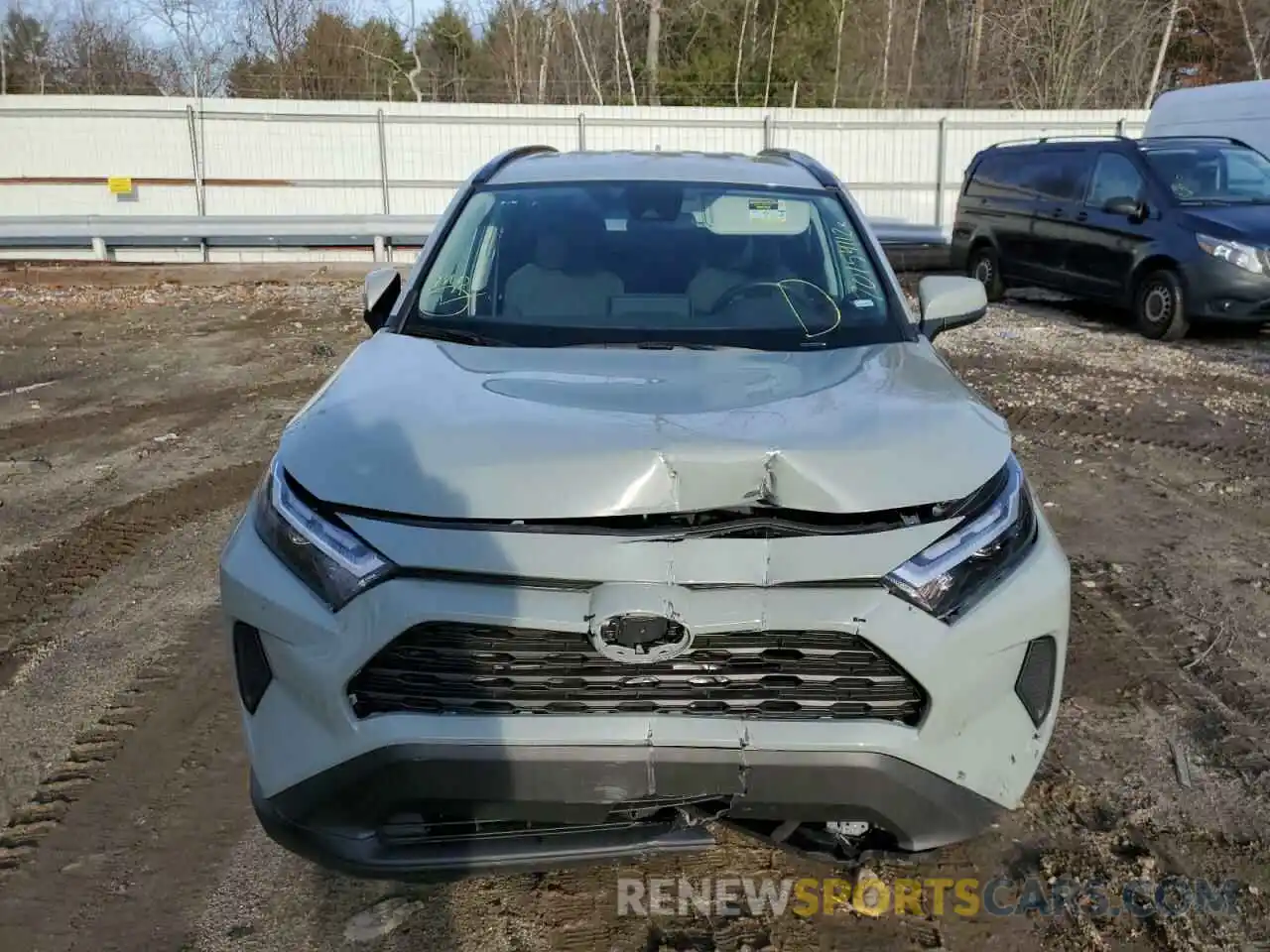 5 Photograph of a damaged car 2T3W1RFV7NW206661 TOYOTA RAV4 2022