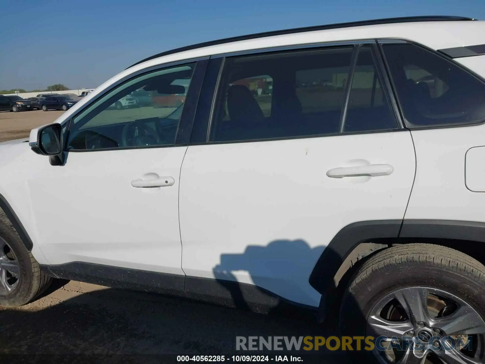 15 Photograph of a damaged car 2T3W1RFV8NC177561 TOYOTA RAV4 2022