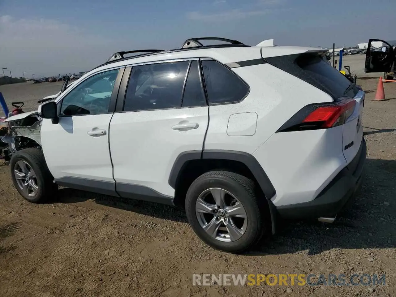 2 Photograph of a damaged car 2T3W1RFV8NC177690 TOYOTA RAV4 2022