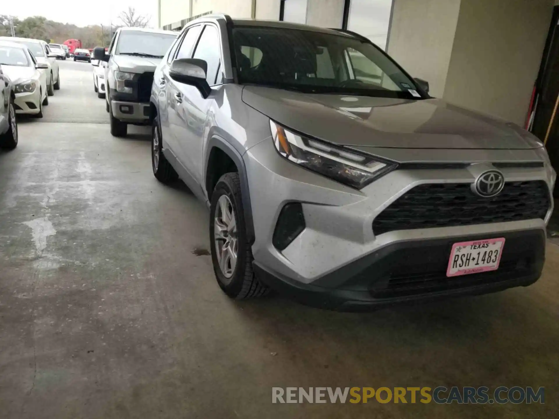 23 Photograph of a damaged car 2T3W1RFV8NC191198 TOYOTA RAV4 2022