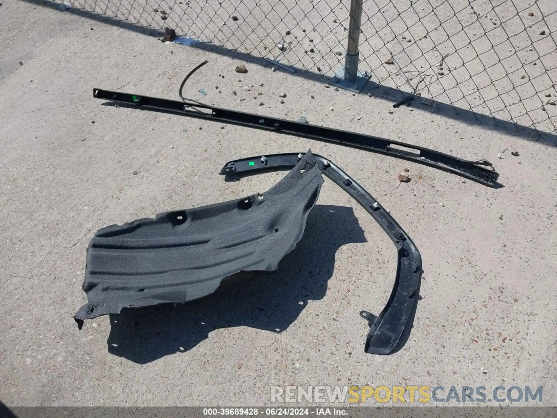 11 Photograph of a damaged car 2T3W1RFV8NW201856 TOYOTA RAV4 2022