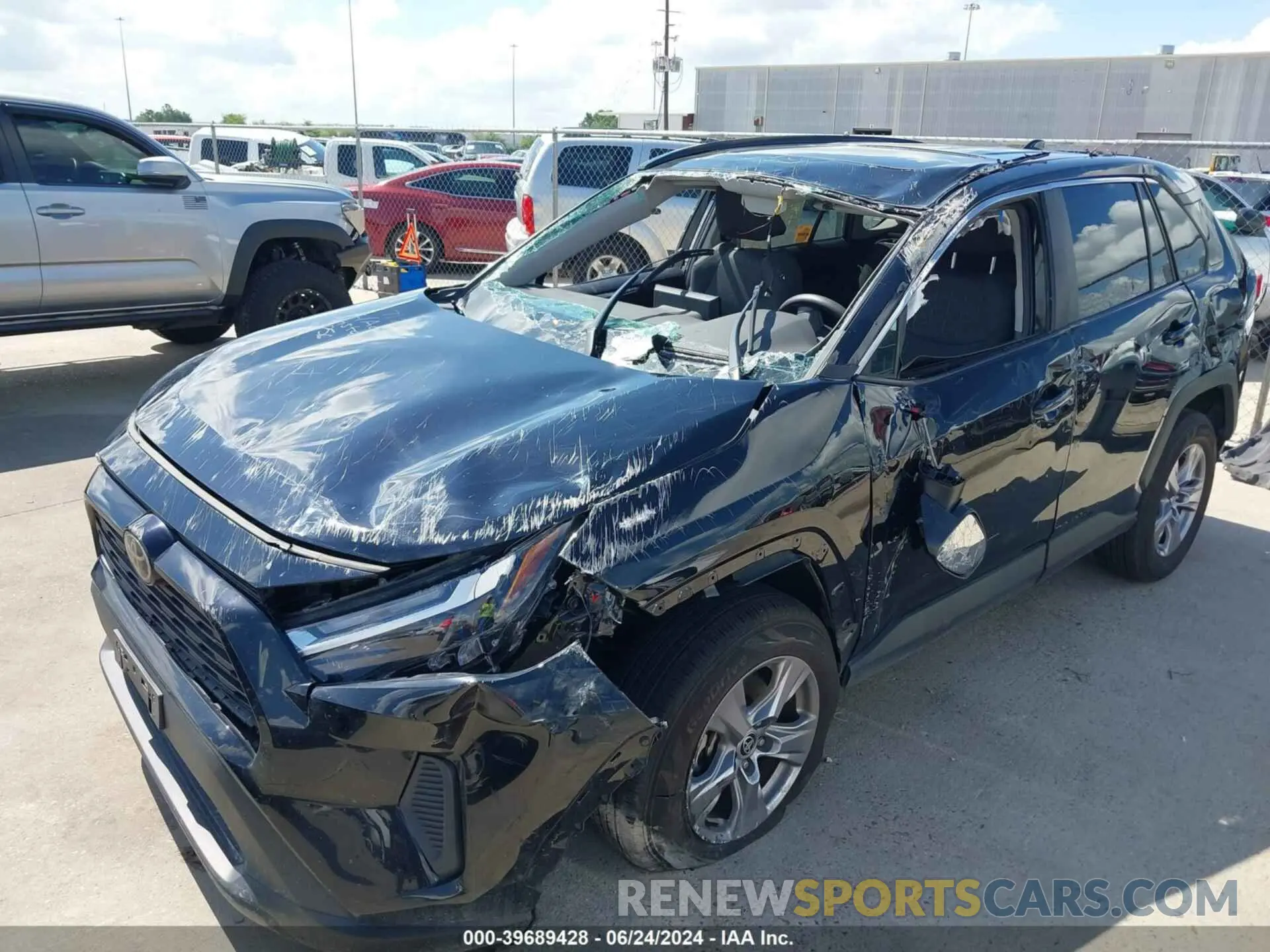 6 Photograph of a damaged car 2T3W1RFV8NW201856 TOYOTA RAV4 2022