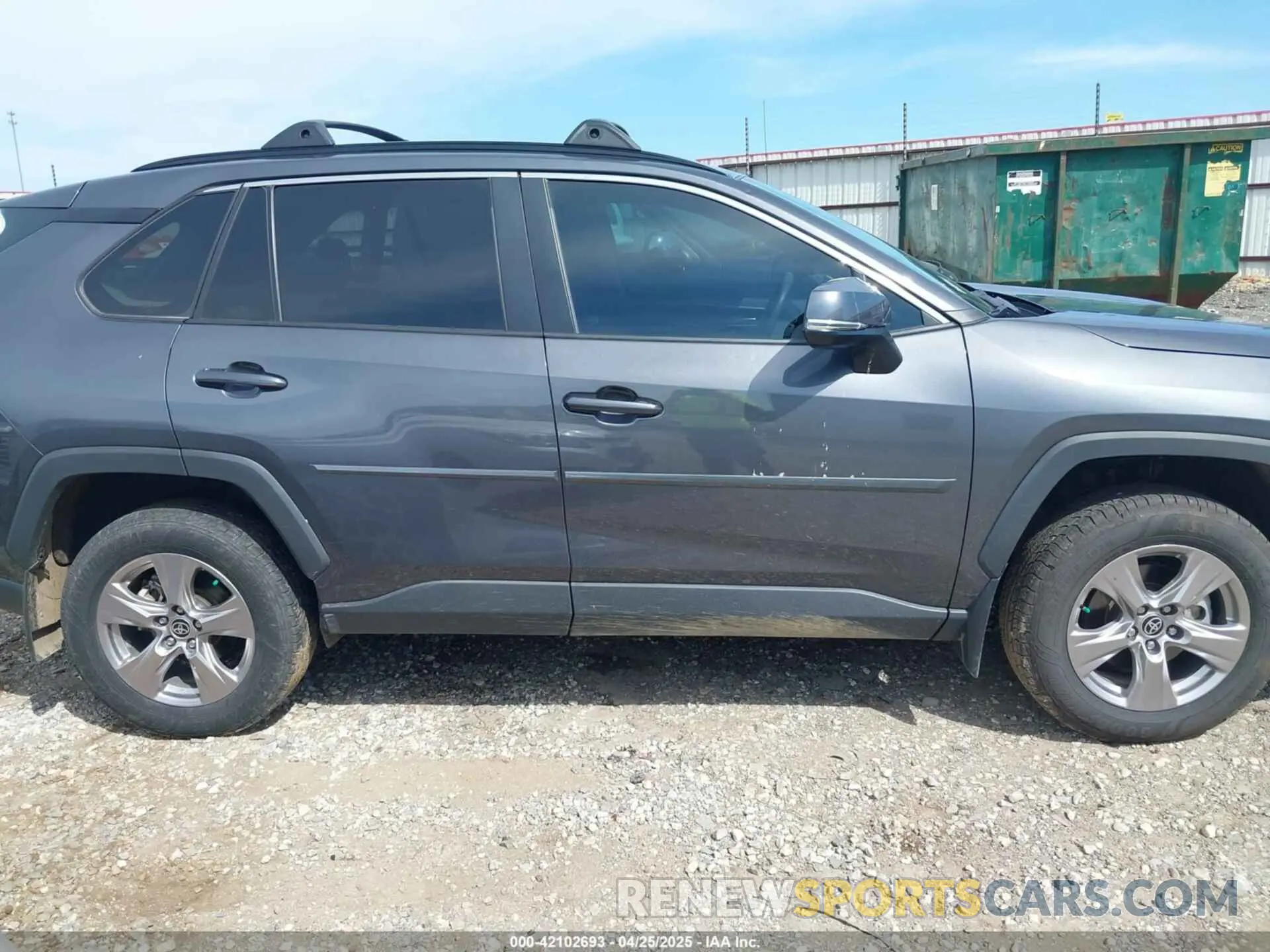 13 Photograph of a damaged car 2T3W1RFV8NW219550 TOYOTA RAV4 2022