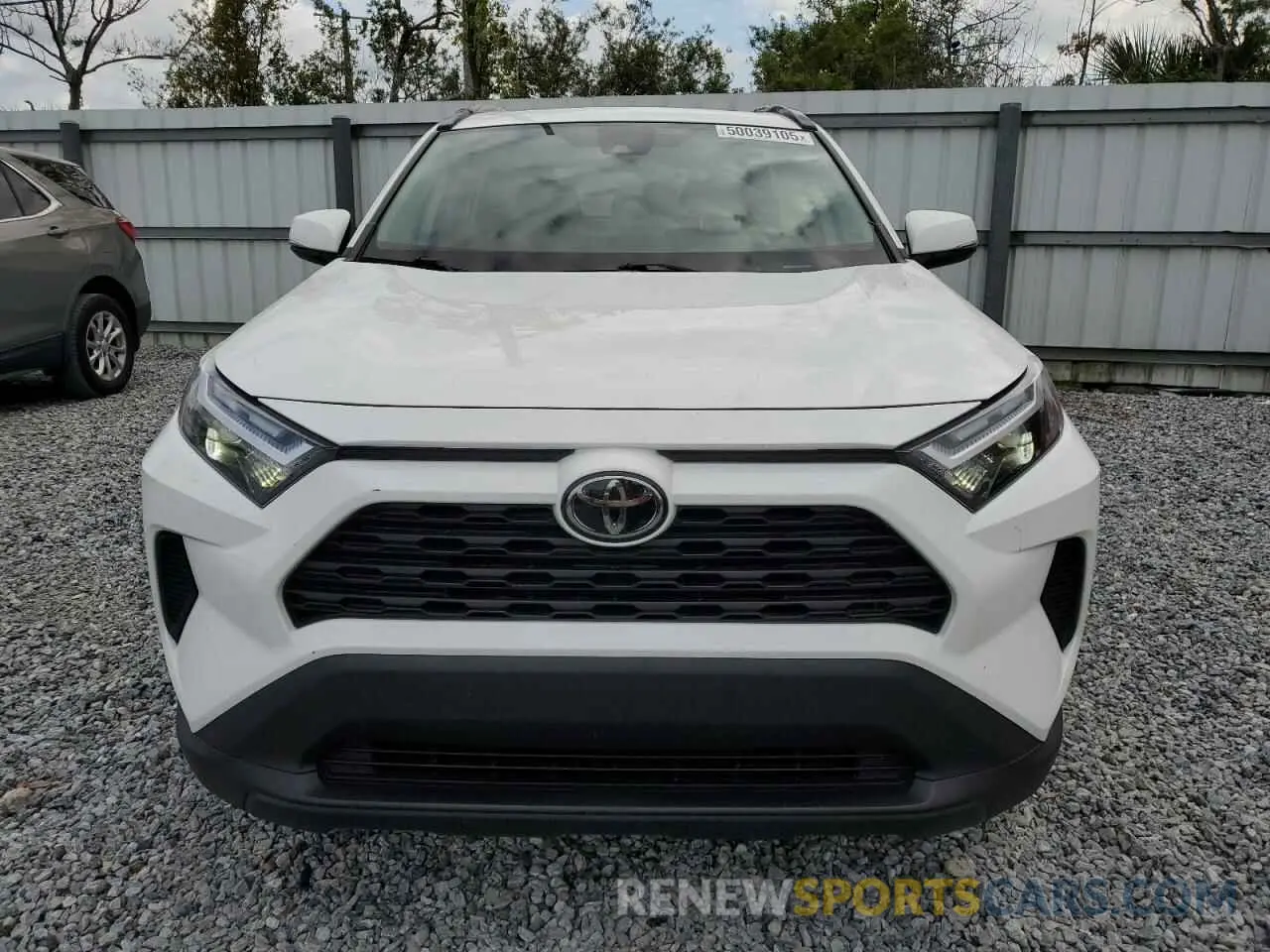 5 Photograph of a damaged car 2T3W1RFV9NC175110 TOYOTA RAV4 2022