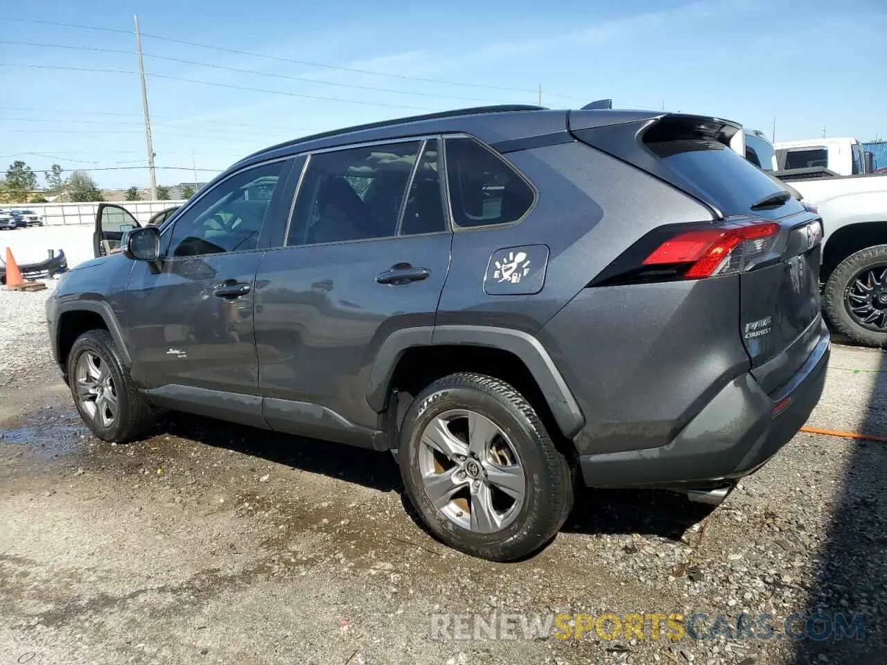 2 Photograph of a damaged car 2T3W1RFV9NC176483 TOYOTA RAV4 2022