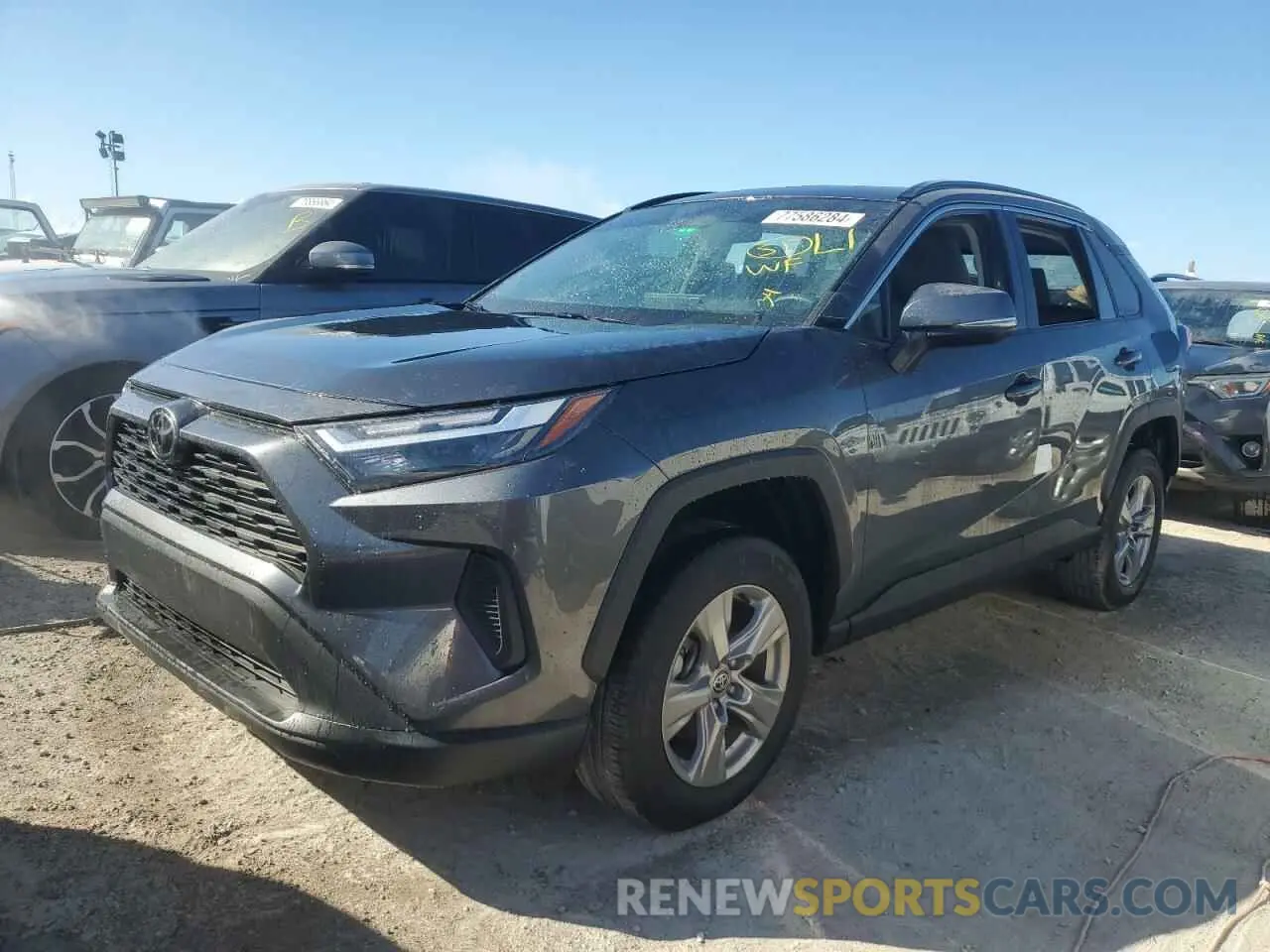 1 Photograph of a damaged car 2T3W1RFV9NC177438 TOYOTA RAV4 2022