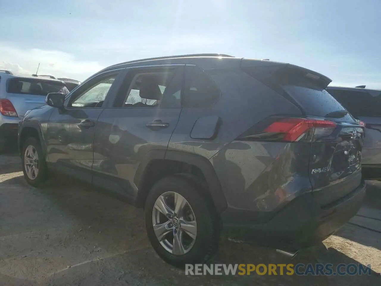 2 Photograph of a damaged car 2T3W1RFV9NC177438 TOYOTA RAV4 2022