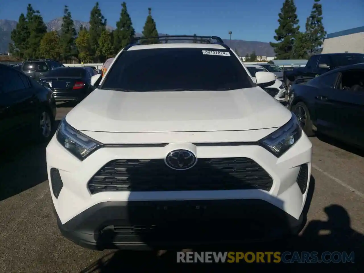 5 Photograph of a damaged car 2T3W1RFV9NC185748 TOYOTA RAV4 2022