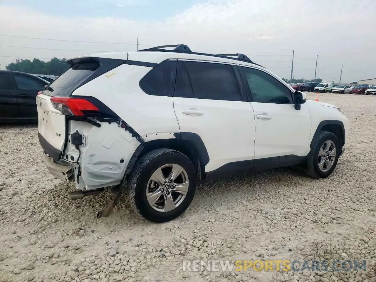 3 Photograph of a damaged car 2T3W1RFV9NC211118 TOYOTA RAV4 2022